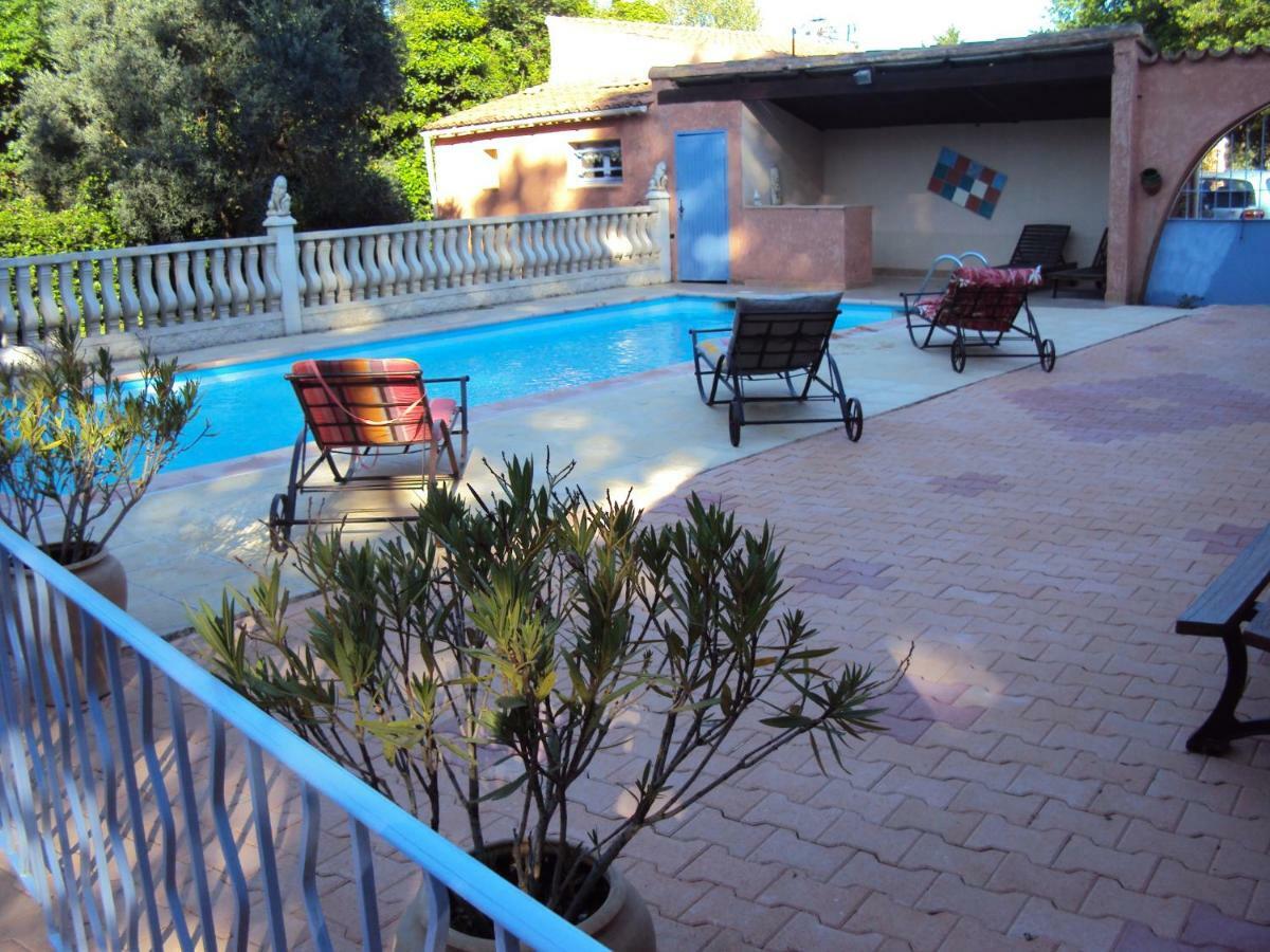 B&B La Douloire Pernes-les-Fontaines Exterior foto