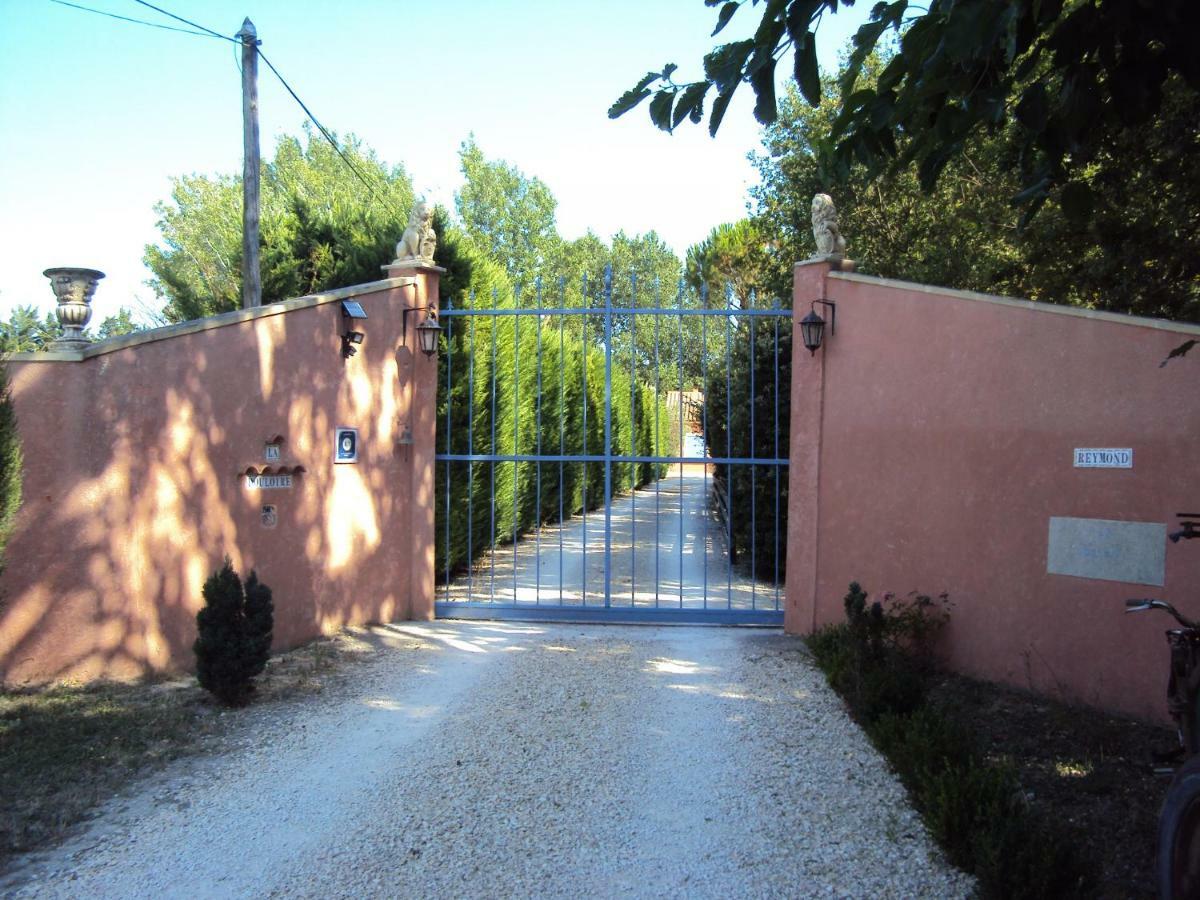 B&B La Douloire Pernes-les-Fontaines Exterior foto