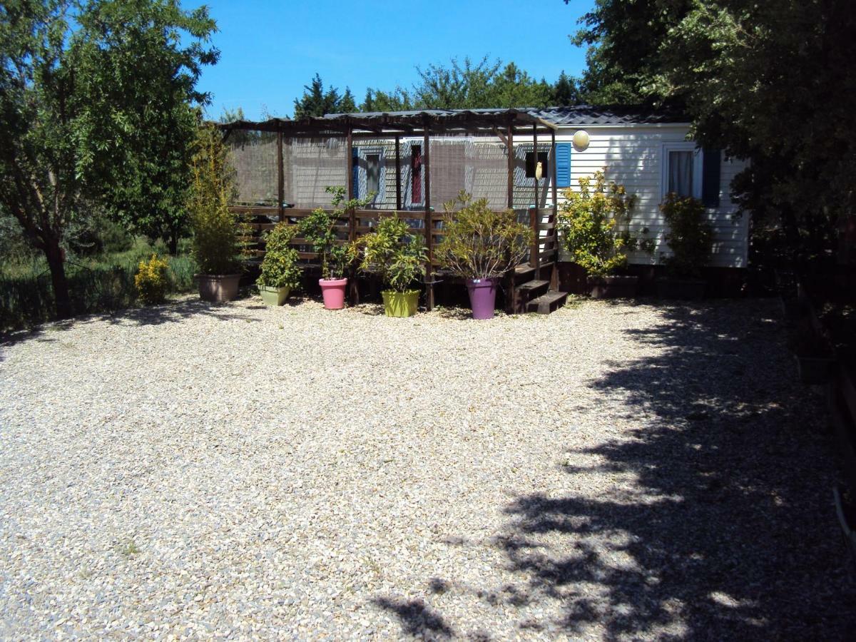 B&B La Douloire Pernes-les-Fontaines Exterior foto